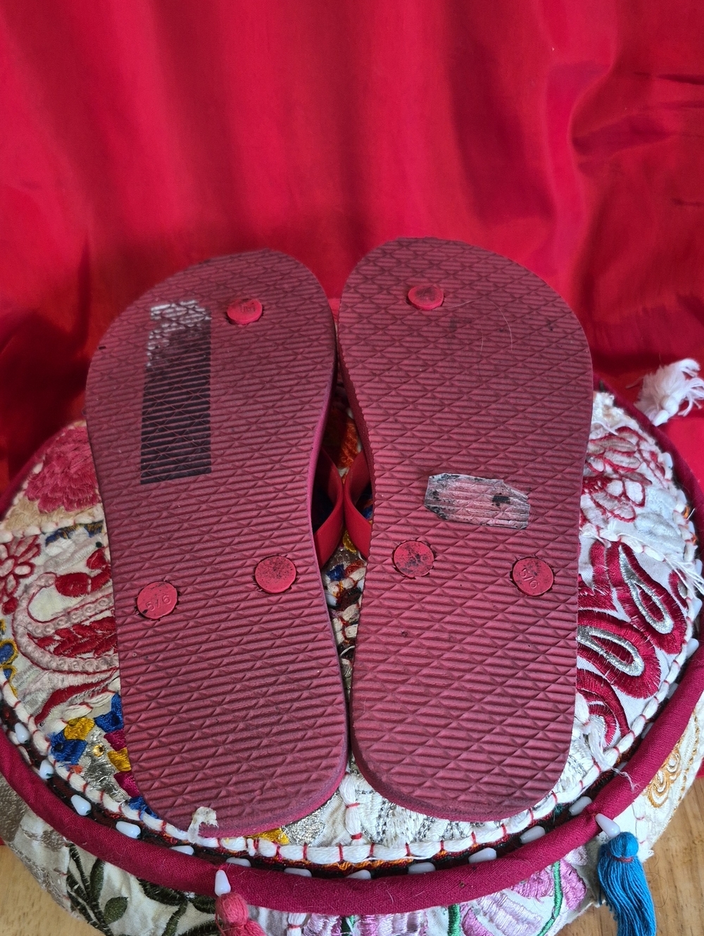 bebe Women's Red Flip Flop Sandals - Picture 4 of 7